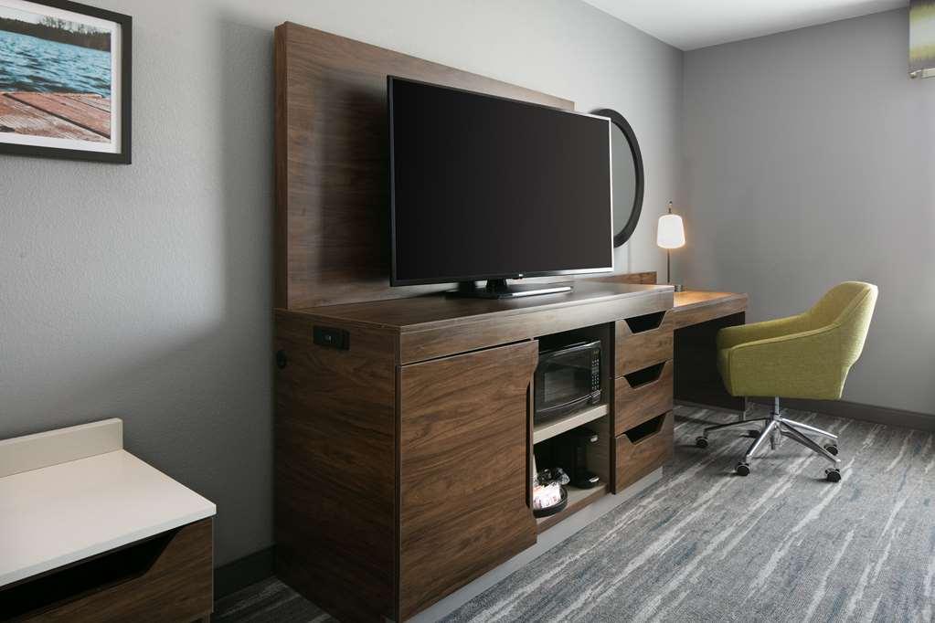 Hampton & Hotel 3*